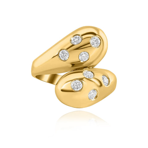 Dome Swirl Scattered Diamond Ring