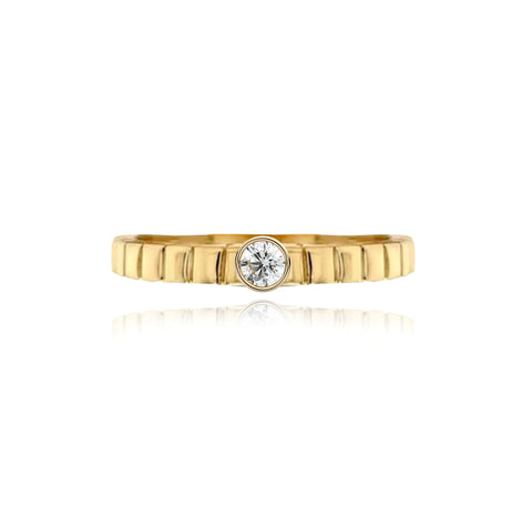 Golden Striped Solitaire Diamond Ring