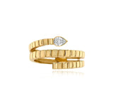 Golden Swirl Striped Diamond Ring